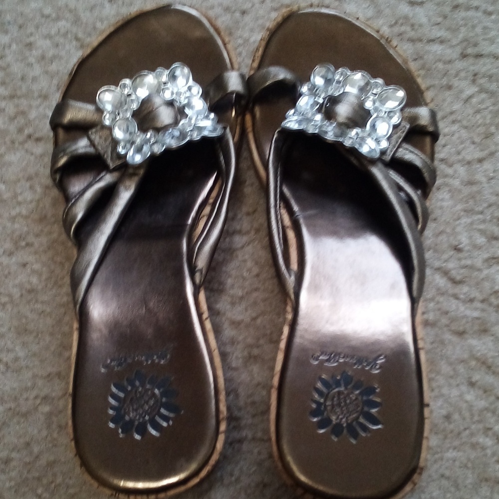 Sandals - Picture 4 of 4